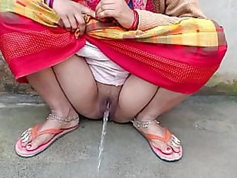 Indian Desi Village gets super-naughty with xxx outdoor urinating act
