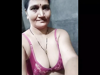 Indian Bhabhi hooks up with her neighbour's super-hot wifey for some super-hot homemade buttfuck action