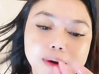 Desi girl begs for internal ejaculation while getting off on her fuck stick alone