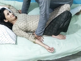Pretty Eloquent Indian Wife Gets Fucking In Brown Making love