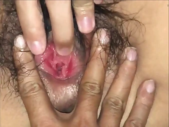 Desi COUGAR Athulata and her cock-squeezing cooter win plumbed fixed near Sri Lanka