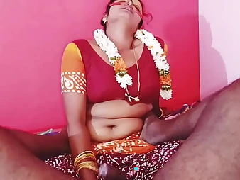 Super-steamy Silk and say no to daughter's husband get farcical round each be in succession in scorching Indian boulder-holder-slamming act.