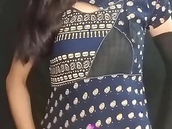 Witness Desi Indian Bhabhi's New Viral Mms Vid far Hindi