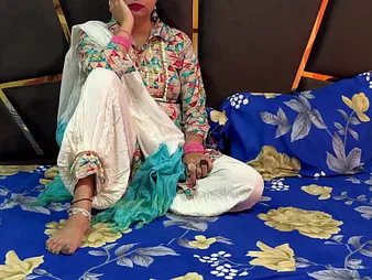 Devar Bhabhi flirts yon preggo Devar in intense Hindi mating tape