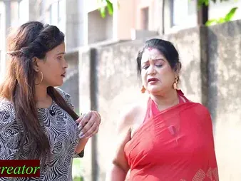 Hot MILF Baba ki Dawa seduces and fucks patient with her shaved pussy in HD video!