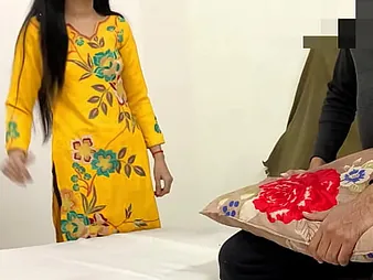 Hot Desi Aunty Ki Pyasi Chut gets pounded hard wide audio