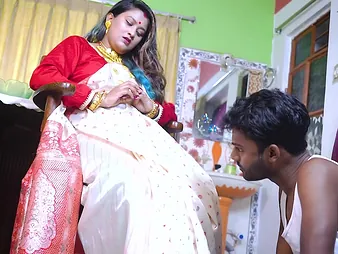 Stepmom India Bhabhi Gonzo House of Commons dirty while getting pounded by her servent at Dinning When She was Alone clubbable (Hindi