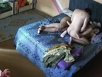 Pakistani Brother-in-law Pokes his one sisters to hand quarters with a threesome MMS flick