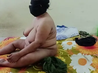 See this Indian sister with a steaming grope give a liking twig to her paramour
